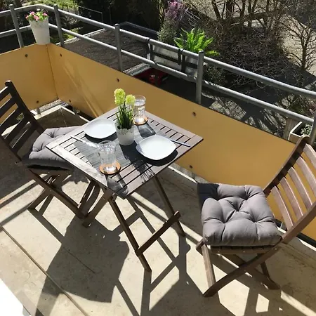 Apartment Stadtwohnung Im Zentrum Mit 24-7 Self Check-in, Wlan & Smart Tv