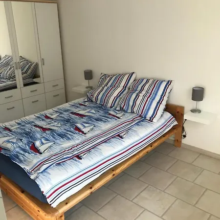 Stadtwohnung Im Zentrum Mit 24-7 Self Check-in, Wlan & Smart Tv *